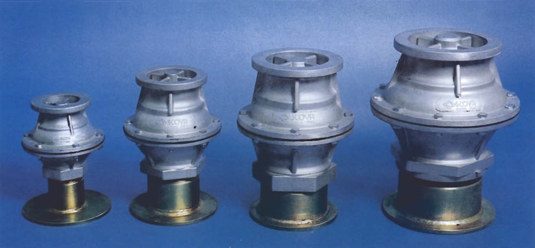 Teste d’idrante con attacco ad arpione